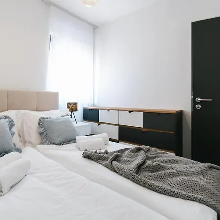 La Ze * Rogoznica (Sibenik-Knin)