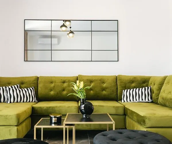 La Ze * רוגוזניצה